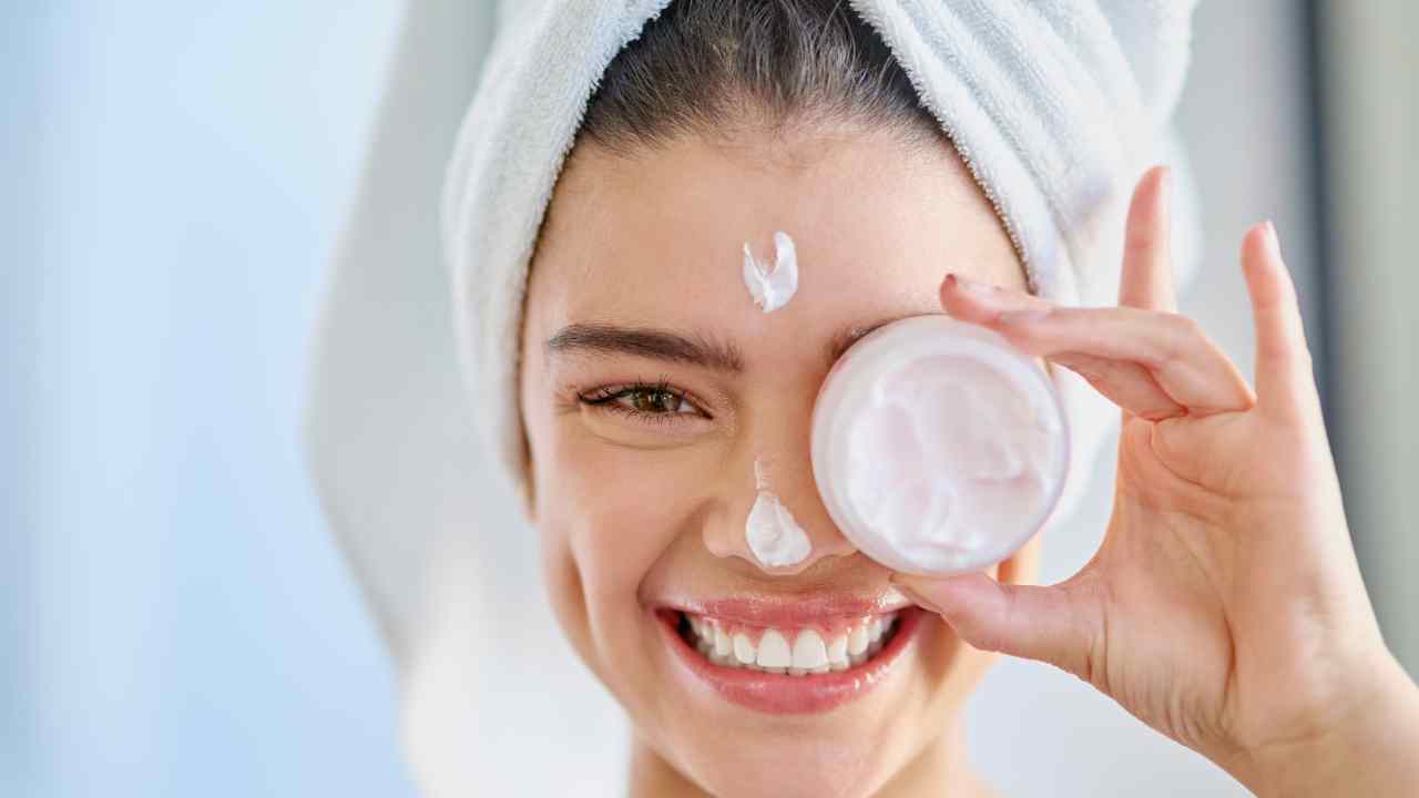 You are currently viewing 10 Tips for Youthful and Healthy Skin: Your Guide to Radiant Complexion