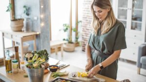 Read more about the article Mastering the Art of Healthy Food Preparation: Tips and Techniques